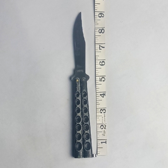 Shanghai Butterfly Knife.